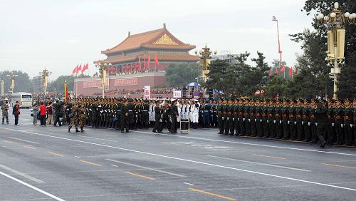 Troops line up, ready for the military parade [Xinhua]