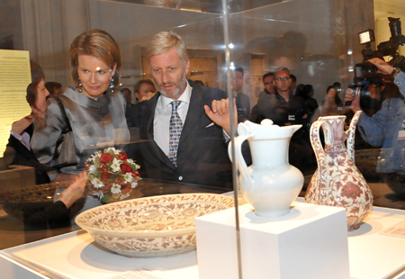 Belgium's Crown Prince Philippe and his wife Princess Mathilde visit the 'Son of heaven' exhibition, part of the Europalia China art festival, at the Center for Fine Arts in Brussels, capital of Belgium, Oct. 8, 2009.