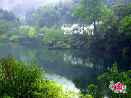 Wuyuan, known as the 'most beautiful countryside in China,' is home to at least 50 old villages.Wuyuan lies in the center of the 'tourist golden triangle' formed by the Yellow Mountain (Anhui Province), Mt. Lushan, and Jingdezhen, China's 'Porcelain Capital.' (Jiangxi Province). [Photo by Chen Yan]
