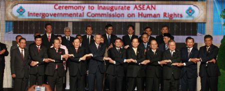Participants pose for a group photo during a ceremony to inaugurate the ASEAN Intergovernmental Commission on Human Rights in Hua Hin, Thailand, Oct. 23, 2009. The 15th ASEAN Summit opened here Friday. (Xinhua) 