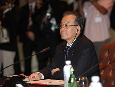 Chinese Premier Wen Jiabao attends the 15th Association of Southeast Asian Nations (ASEAN)-China Summit in Hua Hin, Thailand, on Oct. 24, 2009. [Pang Xinglei/Xinhua]