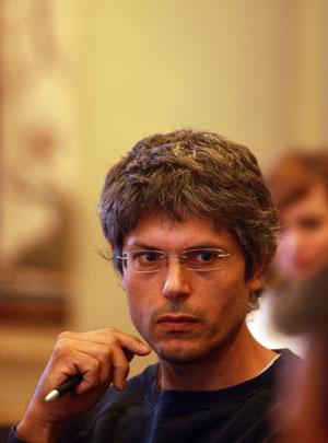Italian artist Cristiano Alviti attends the Chinese and Italian artists cultural exchange conference in Rome, Italy, Oct. 24, 2009. 