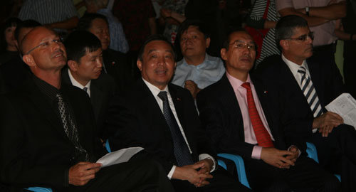 Minister of the State Council Information Office Wang Chen (3rd from right), attends the opening ceremony of the photo exhibition 'A Close Look at China,' held at the Museum of Antiquities in Jaffa, Israel, October 19, 2009.