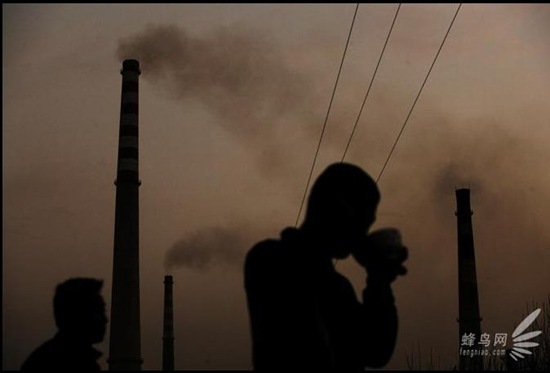 Fan Jai Zhuang in Anyang City, Henan province, there is only one wall separating this village from the steelmaking furnaces. The villagers live in this heavily polluted environment where the village is under the iron rain every day. March 24, 2008 Fan Jai Zhuang in Anyang City, Henan province, there is only one wall separating this village from the steelmaking furnaces. The villagers live in this heavily polluted environment where the village is under the iron rain every day. March 24, 2008