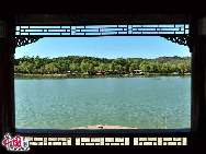 Chengde is a prefecture-level city in Hebei province,China, situated northeast of Beijing. It is best known as the site of the Mountain Resort, a vast imperial garden formerly used by the emperors of the Qing Dynasty. The urban center has around 450,000 people as of 2009. [Photo by Jia Yunlong]