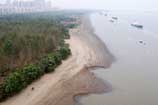 Yangtse River witnesses lowest lever