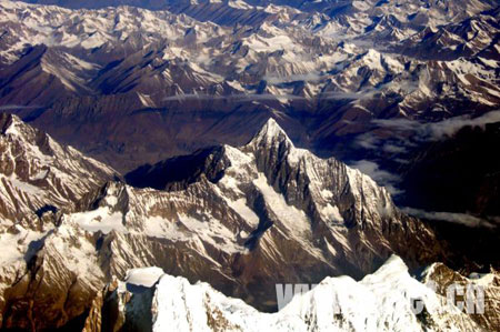 A bird's eye view of Namjiagbarwa Peak in Nyingchi Prefecture, Tibet Autonomous Region. (Photo: tibet.cn)