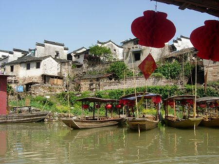 Yuliang Dam is the unique well-preserved overflow stone dam in China. It was built by laying well fitted solid stones to tame the river.