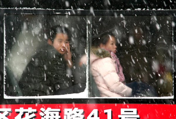 The heaviest snowfall this winter hit Liaoning Province since the afternoon of Nov. 12. [Xinhua]