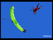 A bailout performance is seen during an air force show in Beijing, November 15, 2009.[Xinhua]