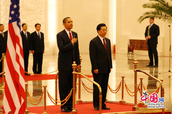 Chinese President Hu Jintao holds a welcome ceremony for visiting U.S. President Barack Obama at the Great Hall of the People in Beijing on Nov. 17, 2009.[Xu Xun/China.org.cn]
