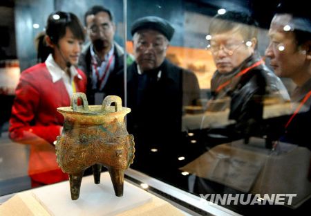 The China Literal Museum is officially opened in Anyang City of Henan Province, north China, Nov. 16, 2009.[Xinhua]