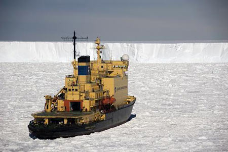 The Russian flagged icebreaker cruise ship Kapitan Khlebnikov is seen near Antarctica in this undated photo released November 16, 2009 by the travel company Quark Expeditions, which organised the trip.[Xinhua/Reuters] 