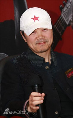 Cui Jian attends a press conference for his upcoming solo concert in Beijing on November 18, 2009.