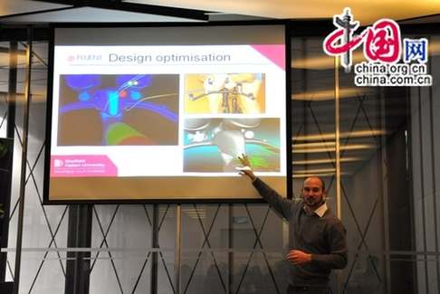 Dr. David James, senior lecturer in Sports Engineering gives a lecture focusing on the application of engineering in today's sports [Maverick Chen / China.org.cn]