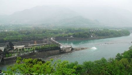The Dujiangyan Region has a beautiful landscape and many cultural relics and historical sites, including Fulong Temple, Erwang Temple, and the trail bridge. The Dujiangyan irrigation system was built on the Minjiang River at the foot of Yulei Mountain, northwest of Dujiangyan City in Sichuan Province. After joining many tributary rivers in the upper reaches, the Minjiang River runs toward the Chengdu Plains. The ancient Dujiangyan Irrigation System is unique and a scientific marvel. [Globaltimes.cn]