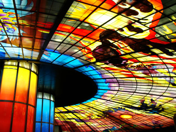 The 'Dome of the Light' can be seen inside the Formosa Boulevard MRT Station. [Photo: CRIENGLISH.com]
