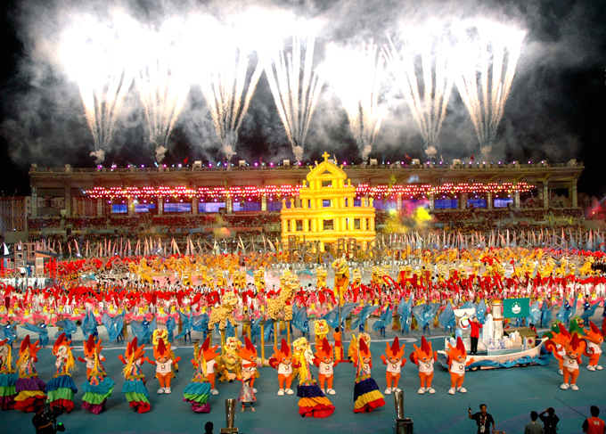 The opening ceremony of 4th East Asian Games is held in Macao. The games opened on Oct. 29, 2005.