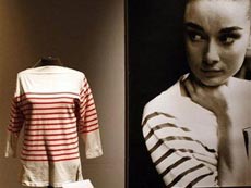 Hepburn's dresses to go on auction
