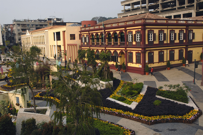 Tap Seac Square is a famous place that most tourists will visit. The square is built in Southern European style.