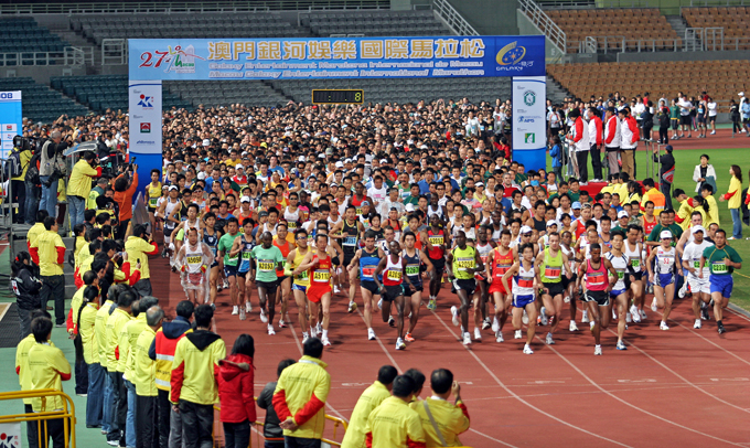 Athletes from many countries take part in the Macao international marathon.