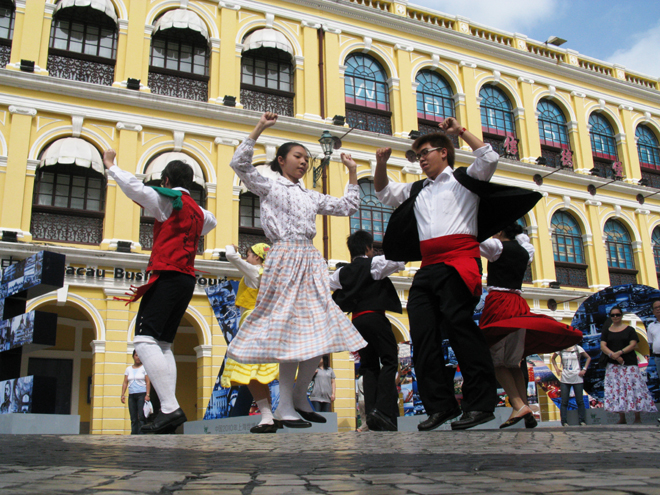 People perform Portuguese folk dances at Senado Square.