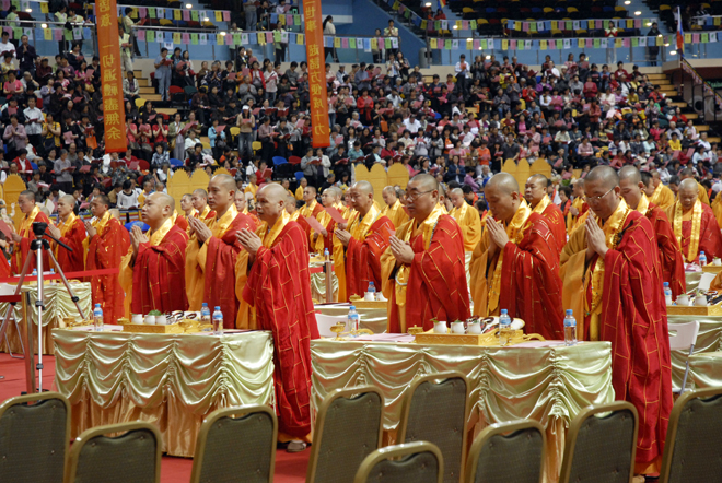 Buddhists from China's mainland, Hong Kong, Macao and Taiwan attend a prayer meeting held in Macao in February 2007.