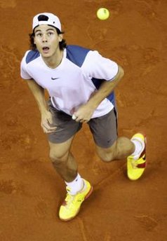 Spain's Rafael Nadal trains at Sant Jordi stadium in Barcelona Dec. 2, 2009. Spain and the Czech Republic will play their Davis Cup final from 4th to 6th in Barcelona. (Xinhua/Reuters Photo) 