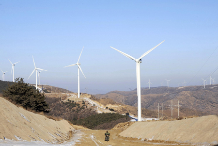 A general view shows the Tazigou wind power station in Fuxin, Liaoning province November 21, 2009. According to China Windpower Group Ltd., Fuxin is an ideal region for wind power development, as it possesses fine wind resources as well as satisfactory on-grid conditions, Xinhua News Agency reported