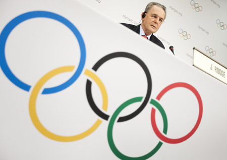 Jacques Rogge, President of the International Olympic Committee (IOC) attends a news conference following the executive board meeting at the IOC headquarters in Lausanne December 10, 2009. [Xinhua/Reuters]