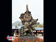 Fengdu County is a county of Chongqing Municipality in China. There are 75 Buddha and Tao temples in the town of Fengdu, most of them gathered on a famous hill named Ming Mountain. Fengdu is the only ghost city in China. The temples are all over the mountain with many statues. [Photo by Jia Yunlong]