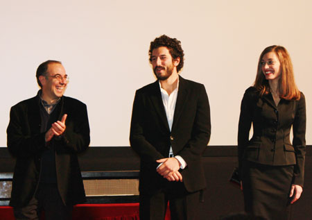  Italian director Guiseppe Tornatore, actor Francesco Scianna and actress Margareth Made (from left to right) meet the audience before screening the movie 'Baaria' at the MOMA Broadway Cinematheque in Beijing, December 10, 2009.