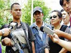 Filipino police negotiate with gunmen