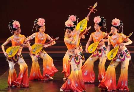 Dancers perform during a dress rehearsal for the Dunhuang dance show "Flying Apsars" in Taipei of southeast China