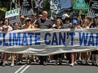 Demonstrators call for climate deal