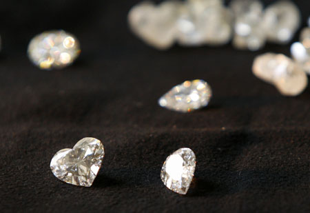 Diamonds are shown at the Israel Diamond Exchange in Ramat Gan near Tel Aviv December 15, 2009.