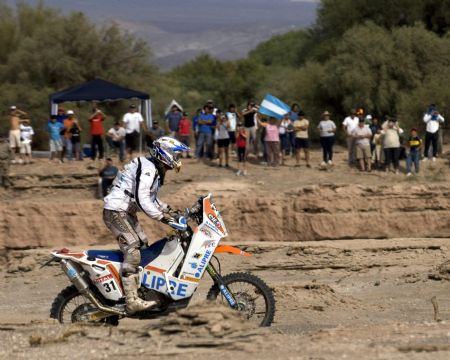 Luca Manta of Italy riding his KTM competes during the third stage of the second South American edition of the Dakar Rally from La Rioja to Fiambala, January 4, 2010. 