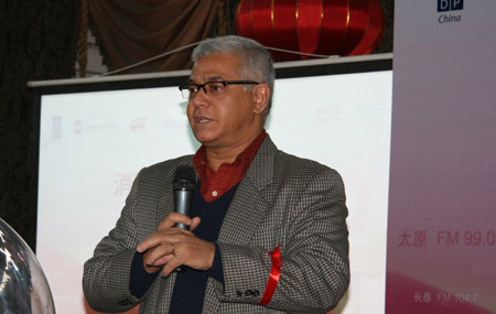 Subinay Nandy, country director of UNDP China, talks at the launch ceremony. [China.org.cn]