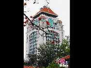 Xiamen University, colloquially known as Xia Da, located in Xiamen, Fujian Province, is the first university in China founded by overseas Chinese. Before 1949, it was named as : University of Amoy. The school motto: 'Pursue Excellence, Strive for Perfection'. This university rank is 13 in China. [Photo by Zhou Yunjie]