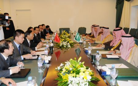 Saudi Foreign Minister Saud al-Faisal meets with visiting Chinese Foreign Minister Yang Jiechi in Riyadh, capital of Saudi Arabia, on Jan. 13, 2010. (Xinhua/Li Zhen)
