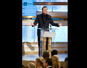 Ricky Gervais hosts the 67th Annual Golden Globe Awards at the Beverly Hilton in Beverly Hills, CA Sunday, January 17, 2010. [HFPA/China.org.cn]