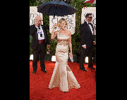 Actress Julie Benz arrives at the 67th Annual Golden Globes Awards at the Beverly Hilton in Beverly Hills, CA Sunday, January 17, 2010. [HFPA/China.org.cn]