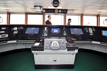 A photo taken on January 22, 2010 shows the cockpit of Xin Pu Yang, the most sophisticated supertanker ever designed and built by a Chinese shipyard at Nansha port, Guangzhou, south China's Guangdong province. 