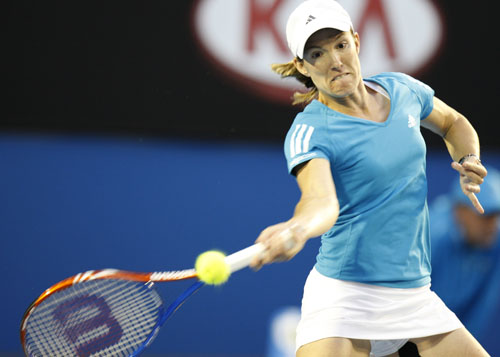 Justine Henin of Belgium returns the ball during the fourth round match of women's singles agasint her compatriot Yanina Wickmayer in 2010 Australian Open Tennis Championship in Melbourne Park, Jan. 24, 2010. (Xinhua/Wang Lili)