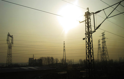 China, with the world's second largest power capacity after the United States, will add 85 million kilowatts of new capacity in 2010 to bring the total to around 950 million kilowatts, industry association said on Tuesday.