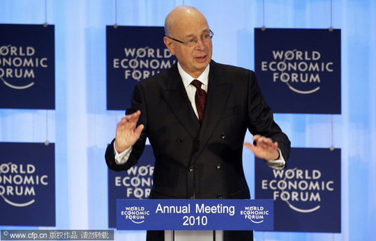 Klaus Schwab, founder and executive chairman of the WEF talks during the opening reception of the forum in Davos, Switzerland, Wednesday, Jan. 27, 2010. [CFP]