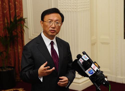 Chinese Foreign Minister Yang Jiechi speaks to the media after the one-day London Conference on Afghanistan in London, capital of Britain, Jan. 28, 2010. Yang Jiechi spoke highly of the London Conference on Afghanistan concluded on Thursday with security, economic development and governance topping the agenda. (Xinhua/Zeng Yi)