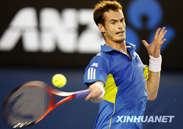 Andy Murray of Great Britain reacts during the final match of men&apos;s singles against Roger Federer of Switzerland at 2010 Australian Open Tennis Championship at Rod Laver Arena in Melbourne, Australia, Jan. 31, 2010. Murray lost 0-3. [Xinhua]