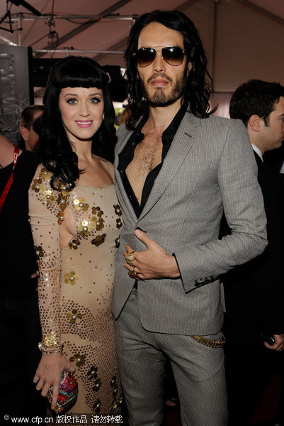 Singer Katy Perry (L) and comedian Russell Brand arrive at the 52nd Annual GRAMMY Awards held at Staples Center on January 31, 2010 in Los Angeles, California. 