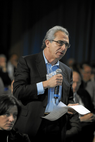 Ernesto Zedillo Ponce de Leon, Director, Yale Center for the Study of Globalization, USA speaks to the audience during the session &apos;The Global Agenda 2010: The View from Davos&apos; at the Congress Centre of the Annual Meeting 2010 of the World Economic Forum in Davos, Switzerland, January 31, 2010.